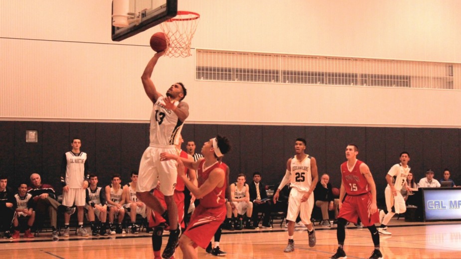 Keelhaulers Move into 1st Place with Victory over Benedictine