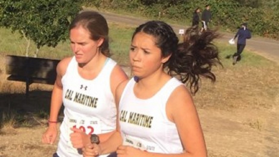 Women's Cross Country Makes 2017 Debut at PUC