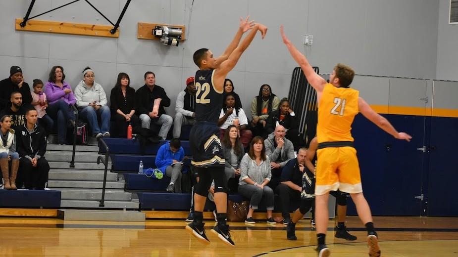Keelhaulers struggle on the boards in loss vs. UAV