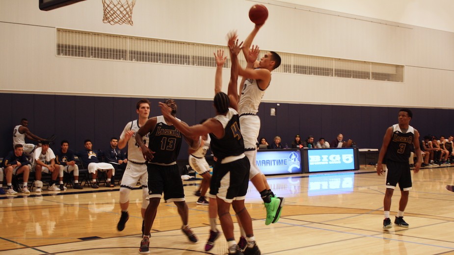 Keelhaulers pull away from La Sierra in 2nd half