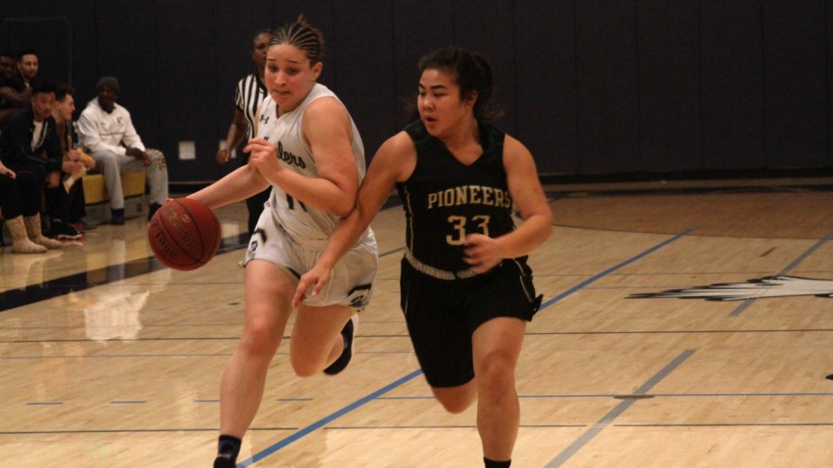 Women's Basketball drops nail biter on senior night