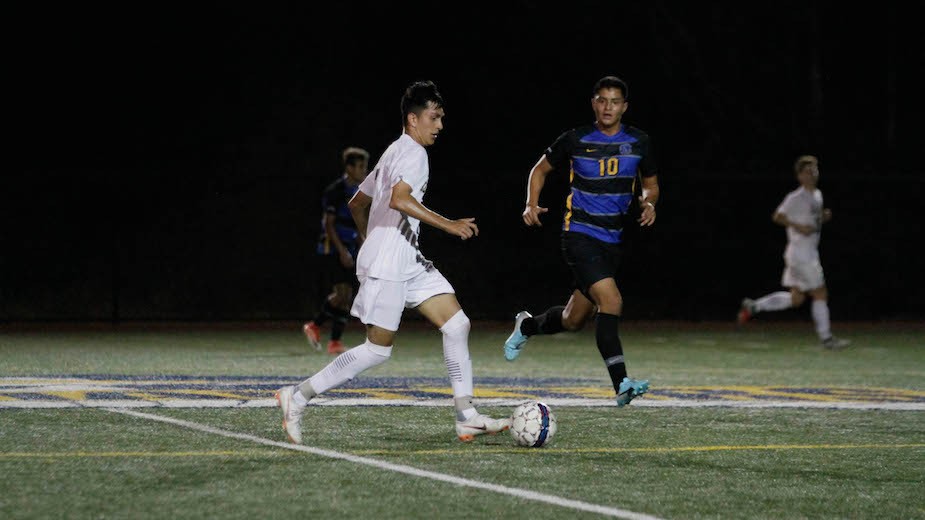 Freshman provide spark for Men's Soccer despite loss
