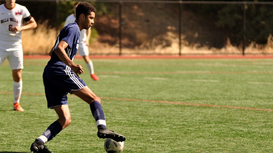 Undermanned Keelhaulers fight hard in opener