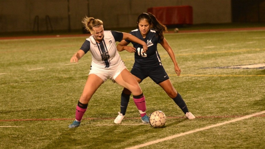 Gritty effort from Women's Soccer on Spirit Night