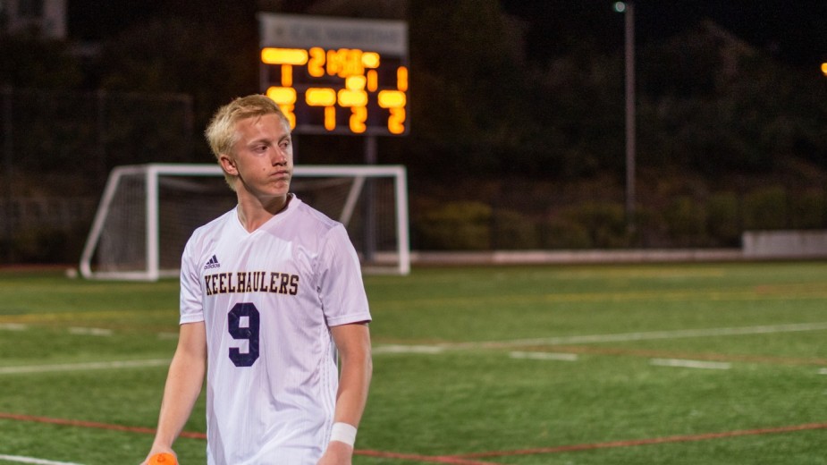Men's Soccer can't hang on to lead in 3-2 loss to PUC