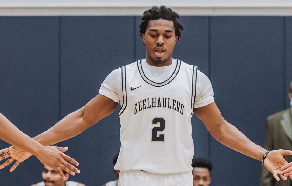 Men's basketball secures season sweep over PUC on Senior Day
