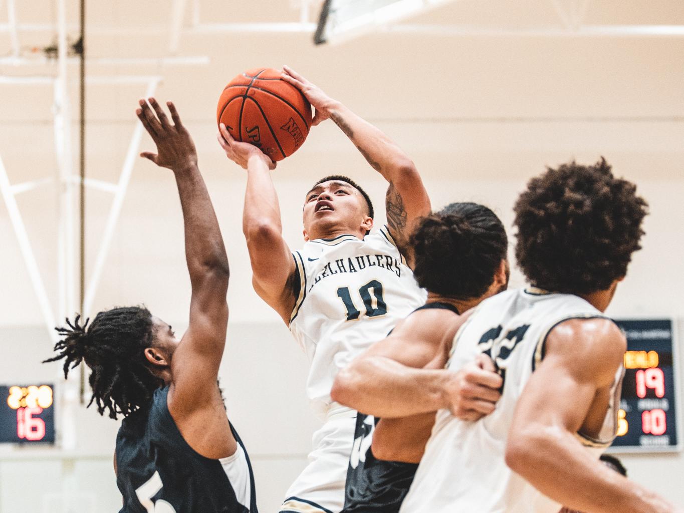 Keelhaulers enter season&rsquo;s final weeks on a three-game win streak
