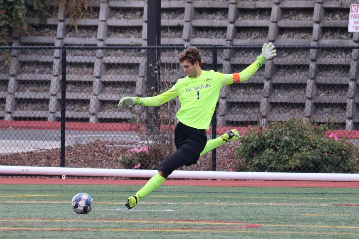Men&rsquo;s soccer defeats Providence Christian, 2-0, in 2022's final road game