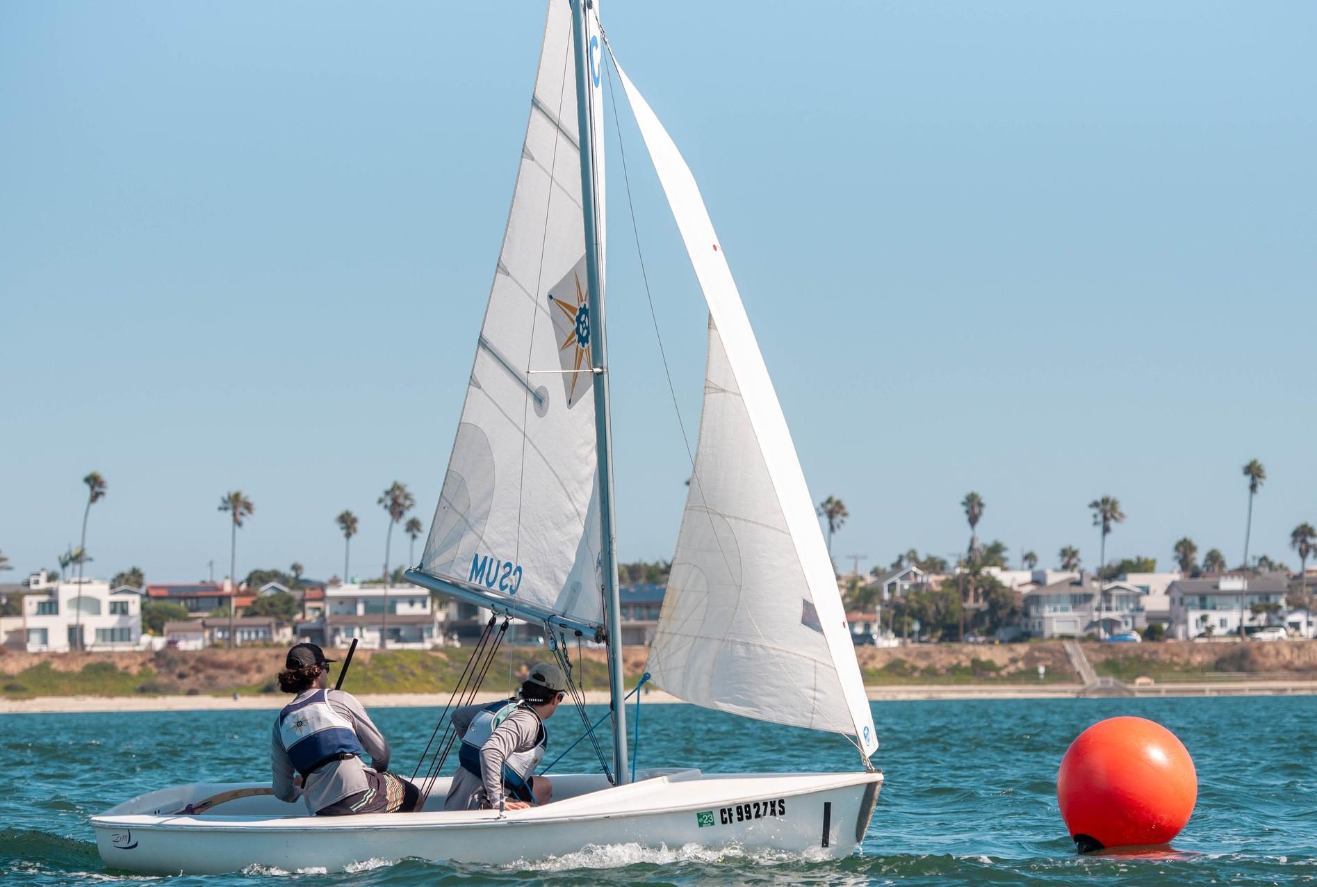 Dinghy team remains local for upcoming regatta