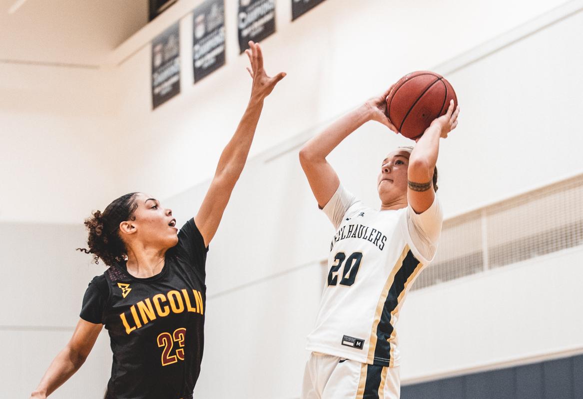 Porter and Carey finish in double figures at UC Merced