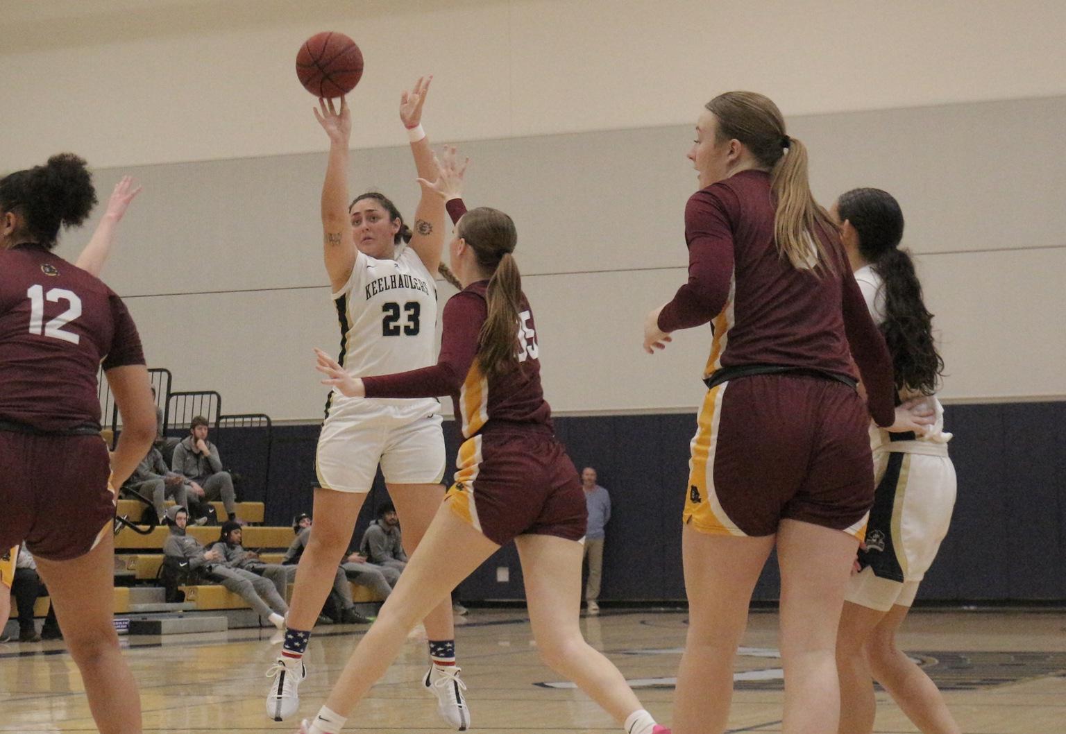 Fulton and Porter finish with 14 points apiece; Keelhaulers enjoy stellar second quarter at Saint Katherine